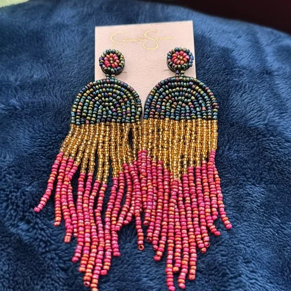 Earrings - Picture 1 of 3